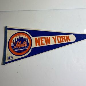 Vintage 80s MLB New York Mets Pennant
